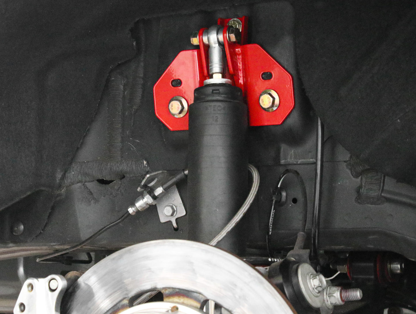 S550 Upper Shock Mounts, Rear, PAIR