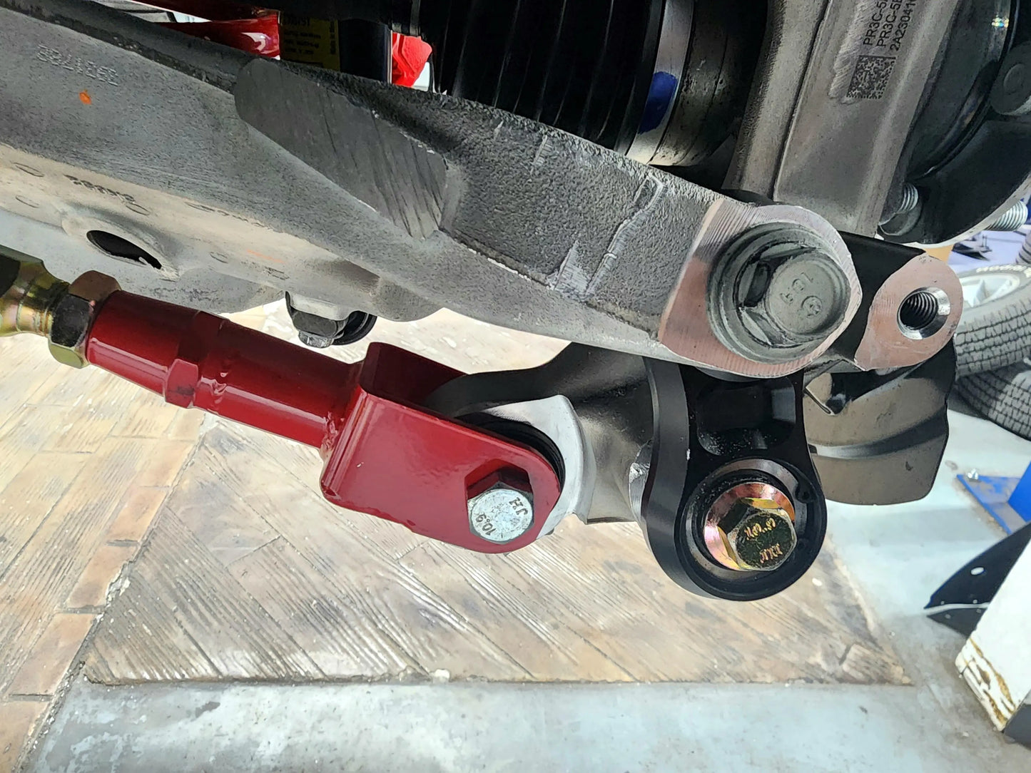 Vertical link, rear lower control arms, delrin/bearing combo